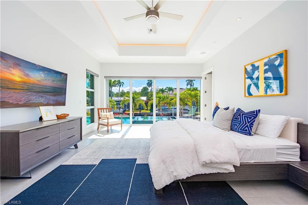 1807 Snook Dr, Naples, FL 34102-14