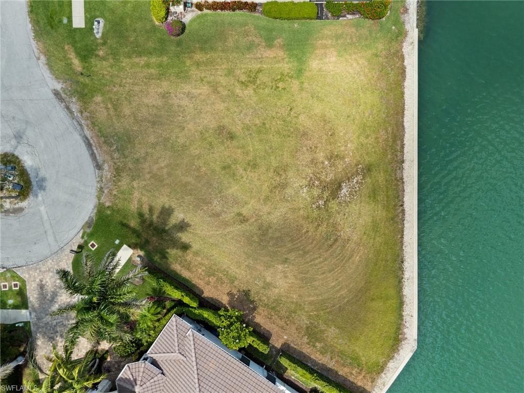 1178 Lighthouse Ct, Marco Island, FL 34145-9