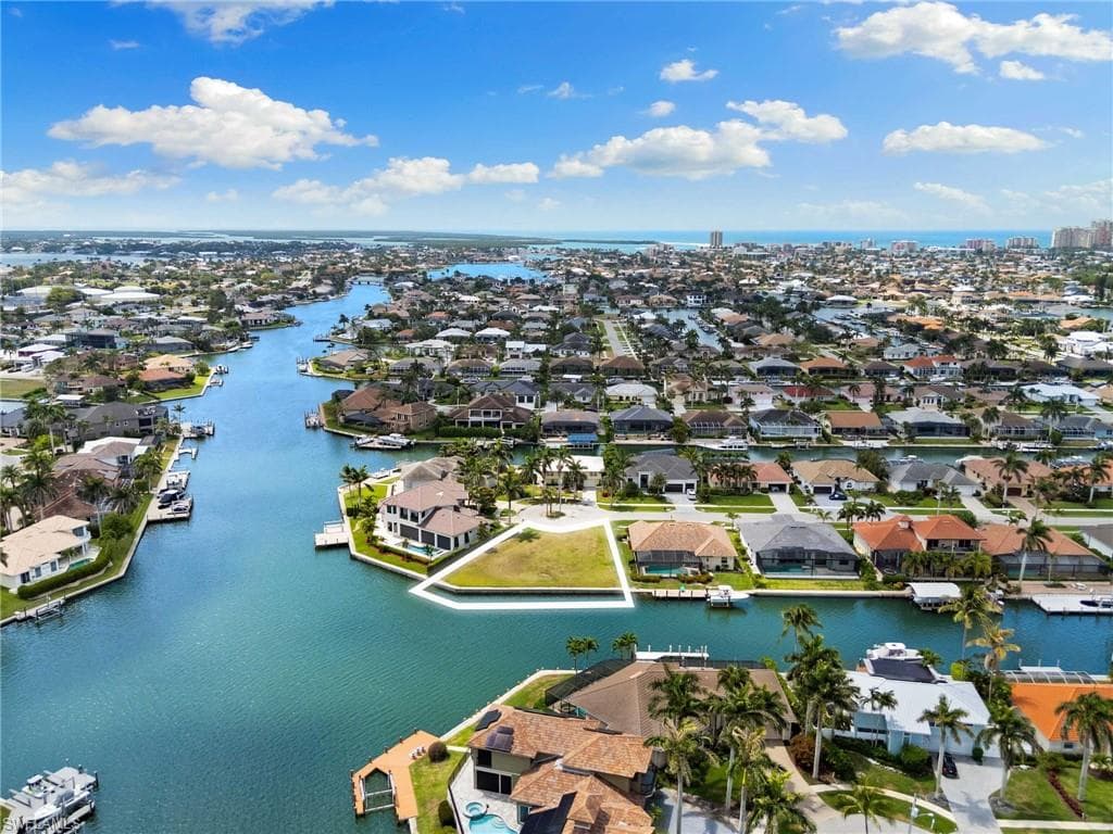 1178 Lighthouse Ct, Marco Island, FL 34145-15