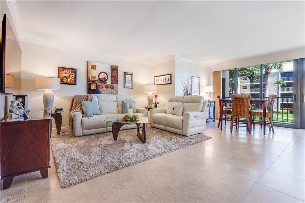 3000 Gulf Shore Blvd N 212, Naples, FL 34103-9