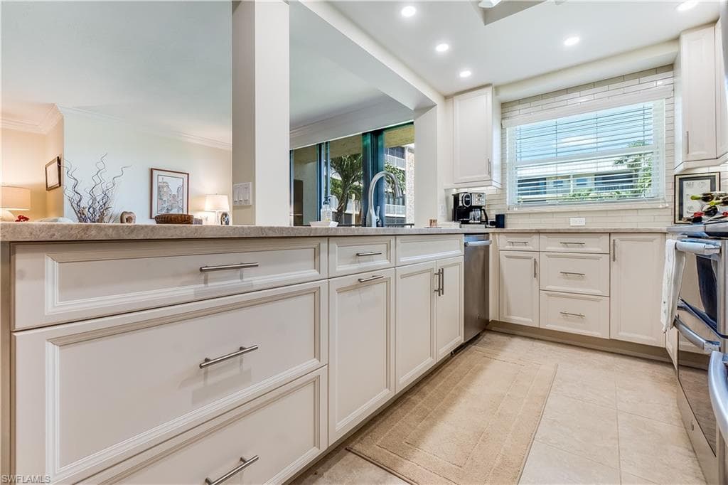 3000 Gulf Shore Blvd N 212, Naples, FL 34103-13