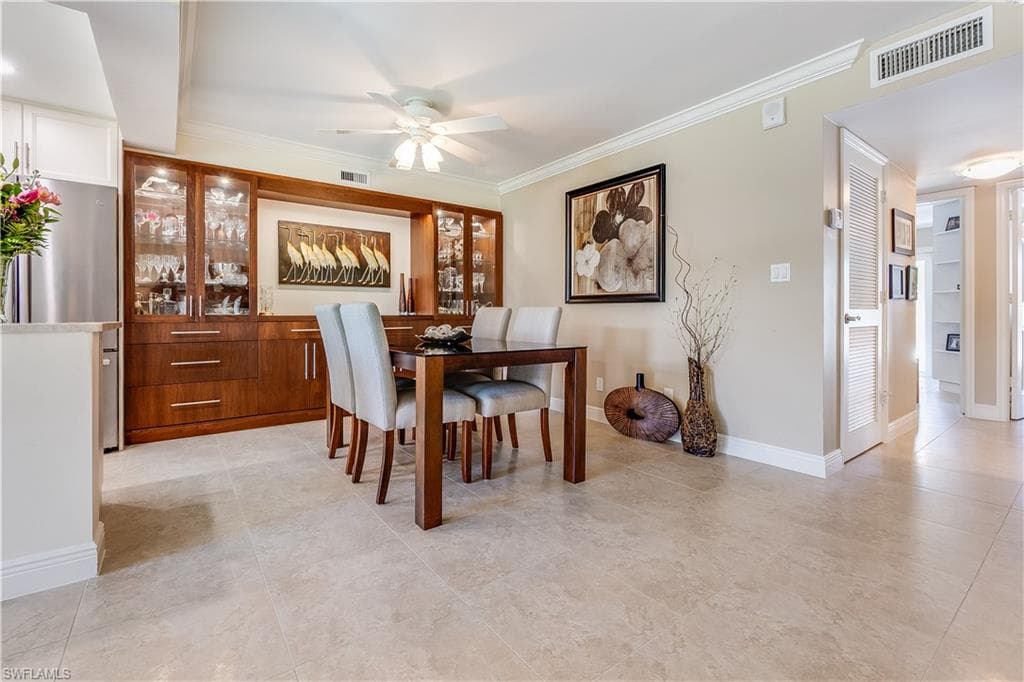 3000 Gulf Shore Blvd N 212, Naples, FL 34103-21