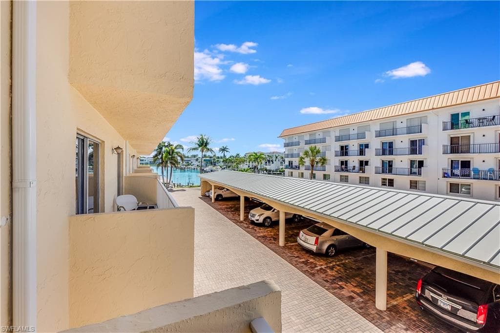3000 Gulf Shore Blvd N 212, Naples, FL 34103-29