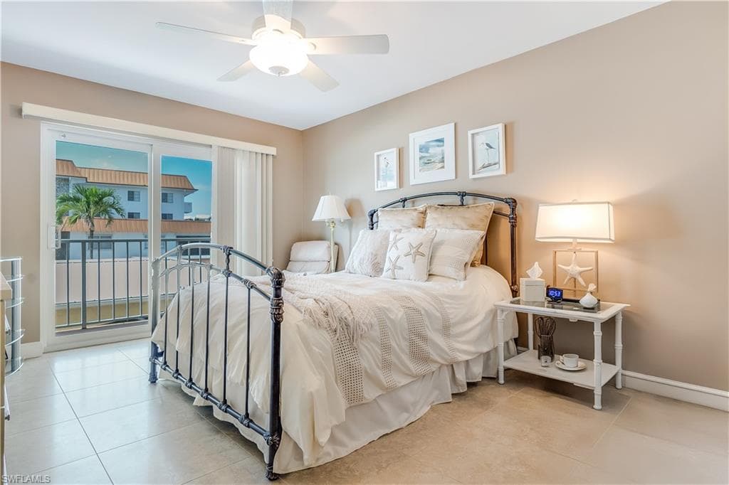 3000 Gulf Shore Blvd N 212, Naples, FL 34103-33