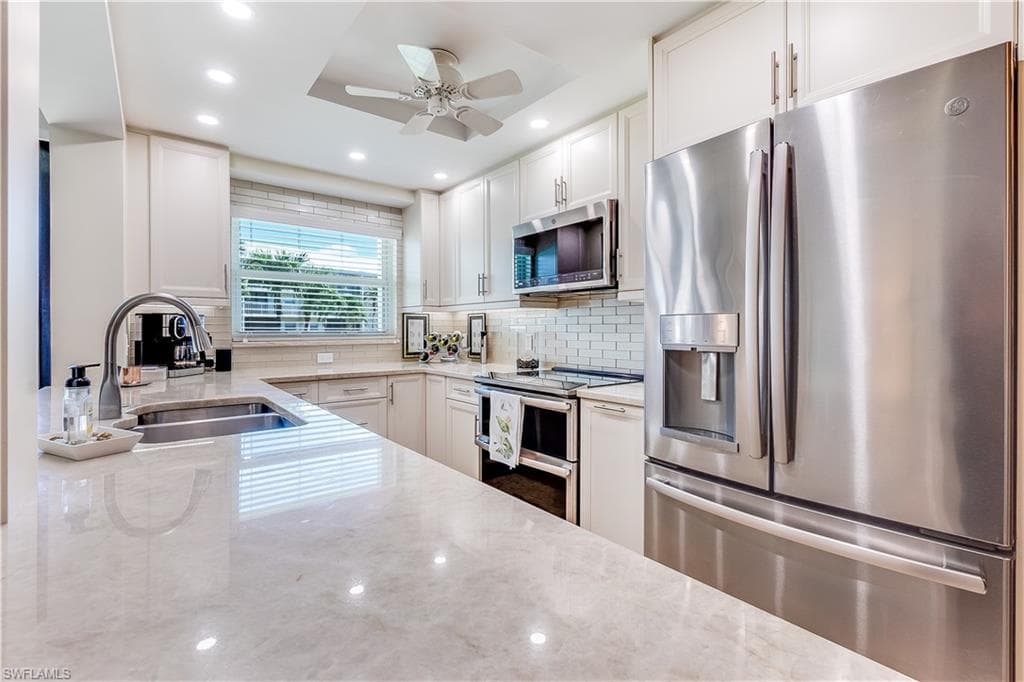 3000 Gulf Shore Blvd N 212, Naples, FL 34103-3