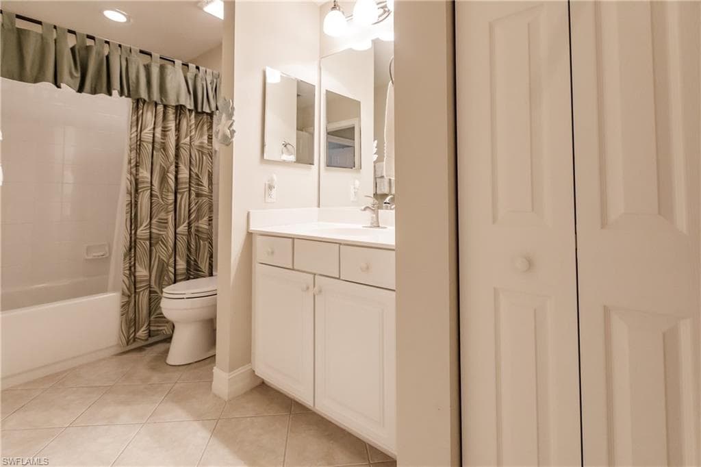1878 Tarpon Bay Dr S 102, Naples, FL 34119-31