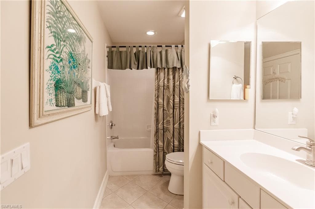 1878 Tarpon Bay Dr S 102, Naples, FL 34119-33