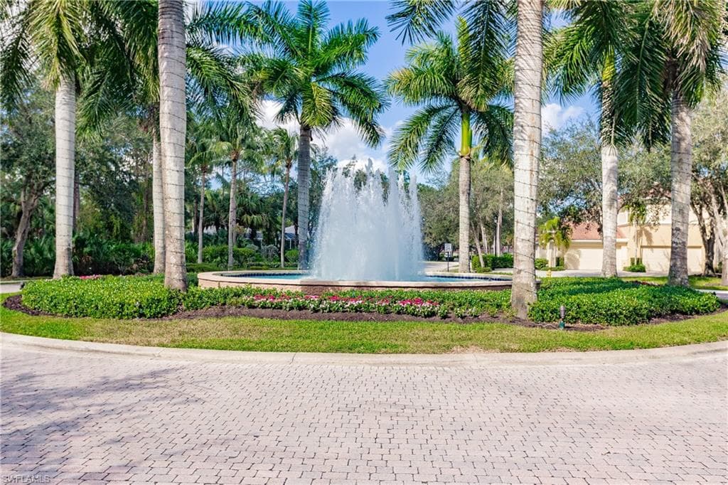 1878 Tarpon Bay Dr S 102, Naples, FL 34119-41