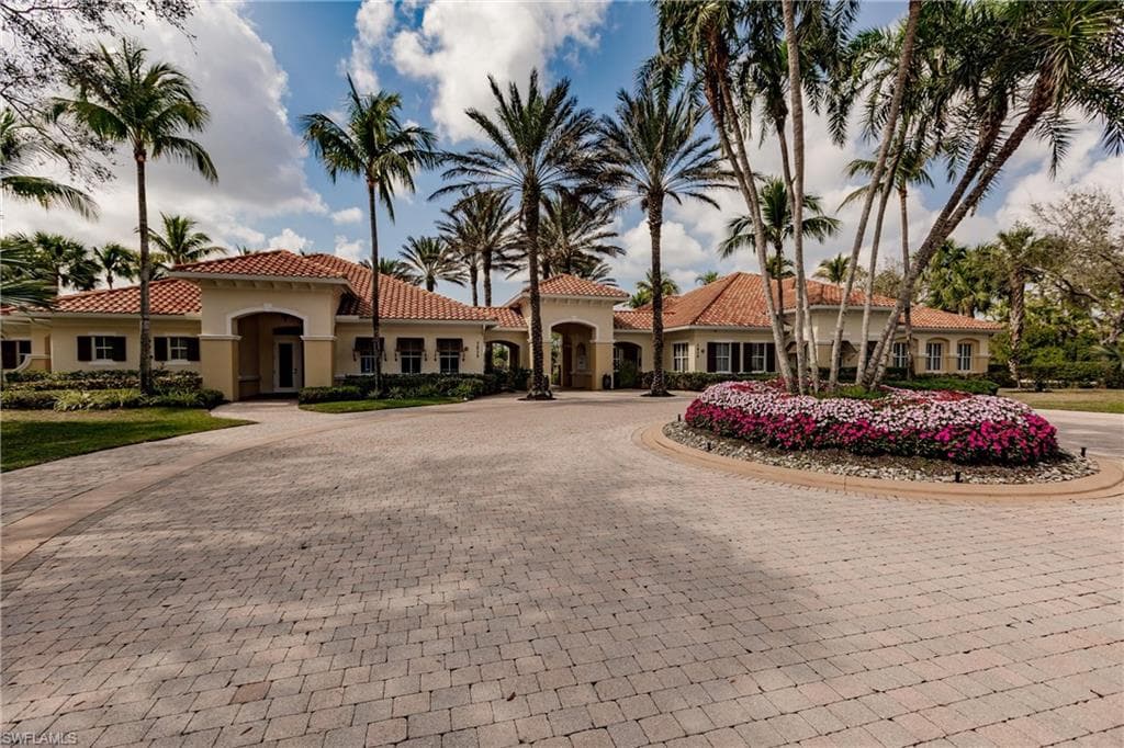 1878 Tarpon Bay Dr S 102, Naples, FL 34119-44