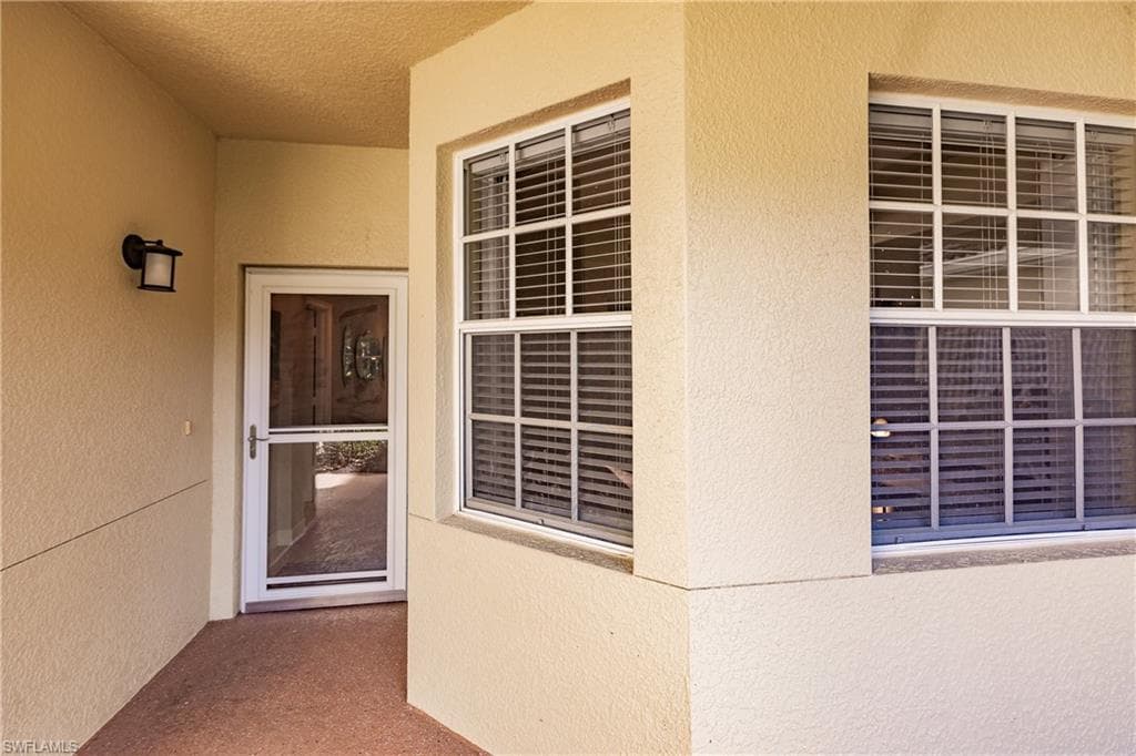 1878 Tarpon Bay Dr S 102, Naples, FL 34119-4