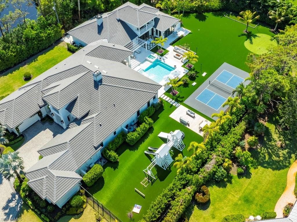 186 North St, Naples, FL 34108-49
