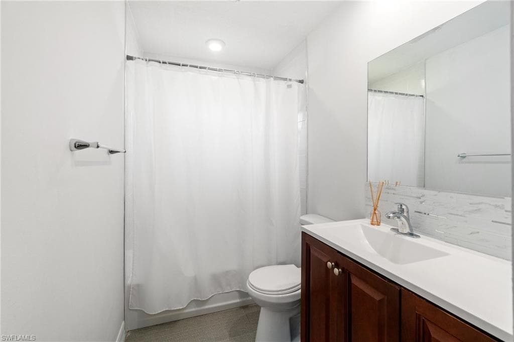 2210 14th Ave, Cape Coral, FL 33991-20