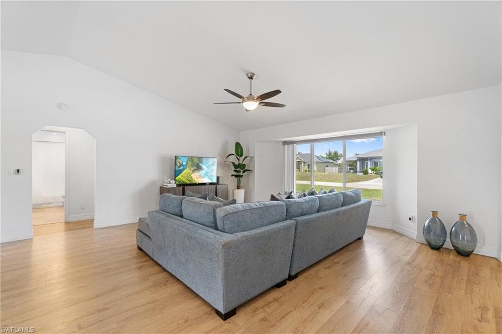 2210 14th Ave, Cape Coral, FL 33991-7