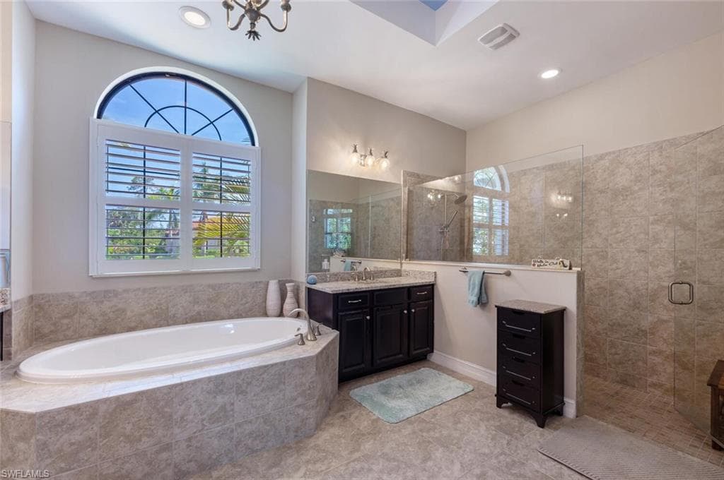 1456 Mockingbird Dr, Naples, FL 34120-34