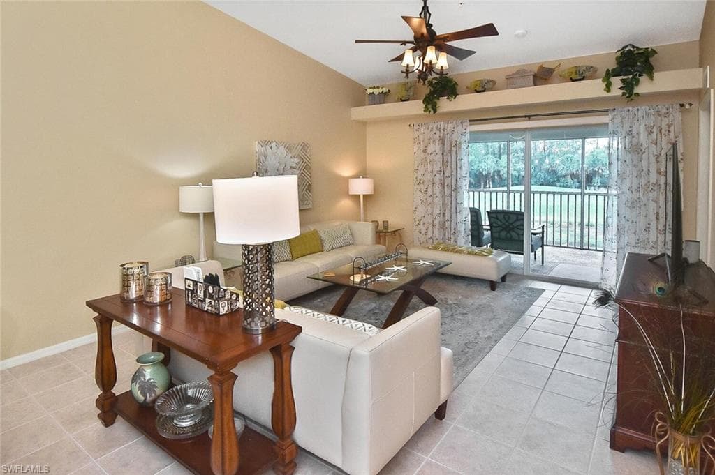 3880 Sawgrass Way 2423, Naples, FL 34112-11