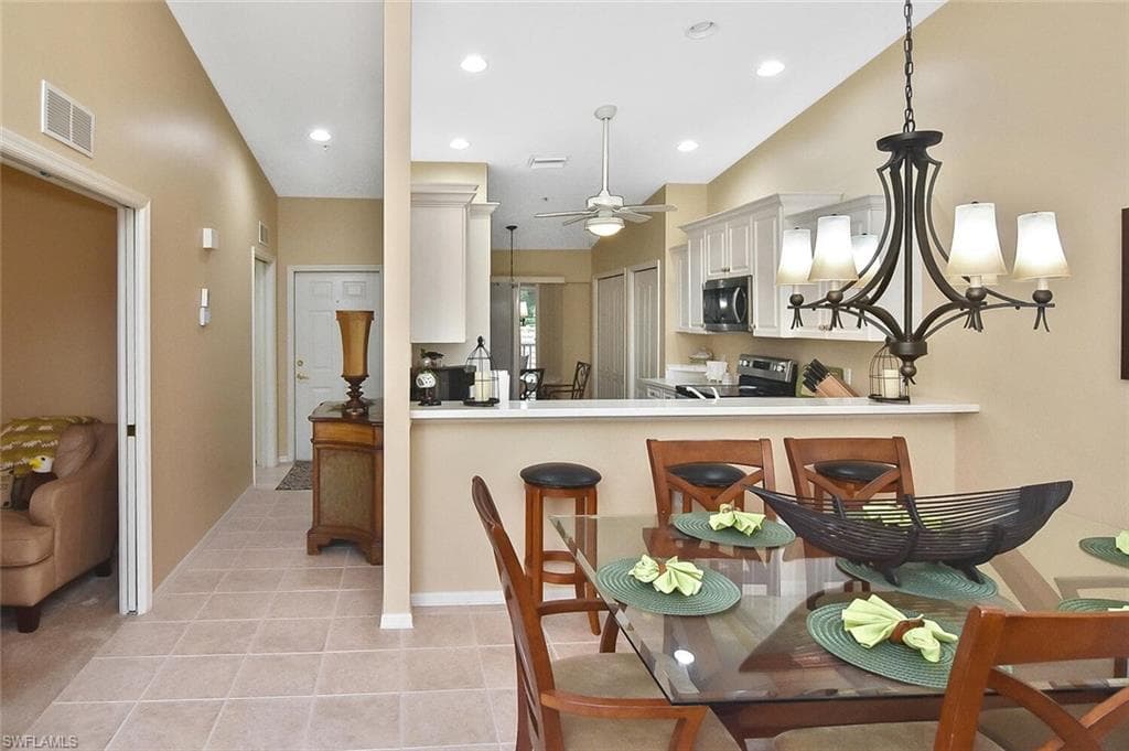 3880 Sawgrass Way 2423, Naples, FL 34112-13