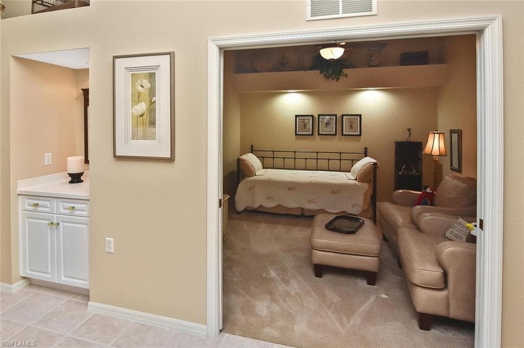 3880 Sawgrass Way 2423, Naples, FL 34112-26