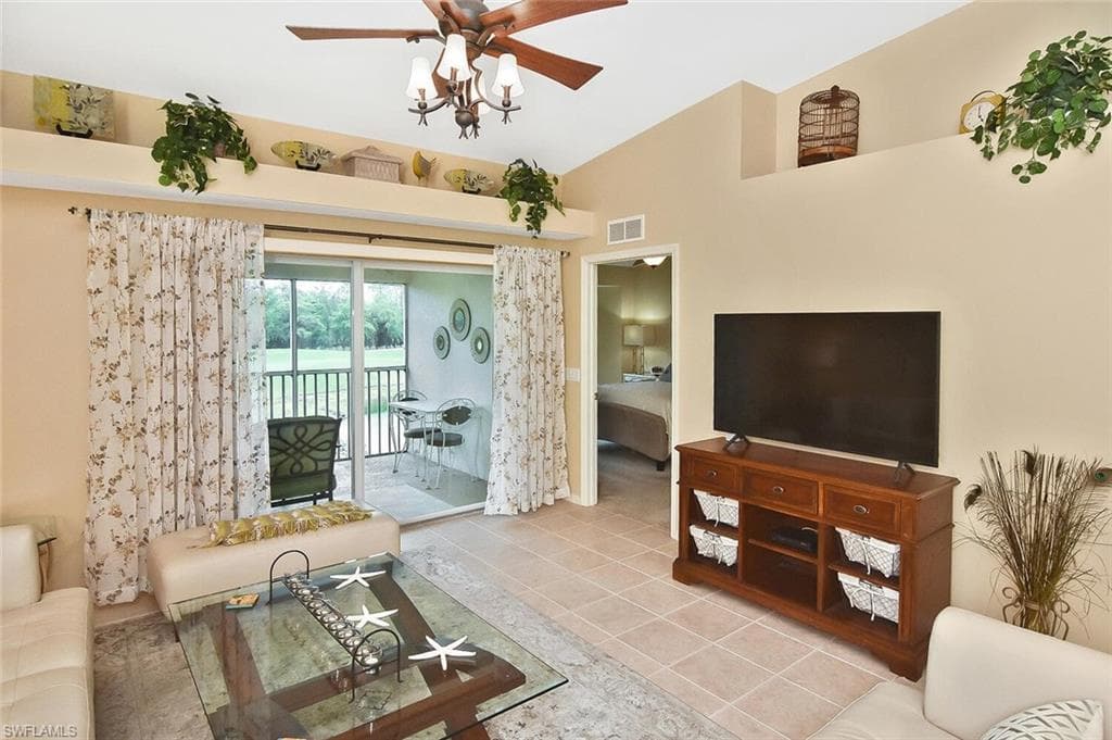 3880 Sawgrass Way 2423, Naples, FL 34112-8