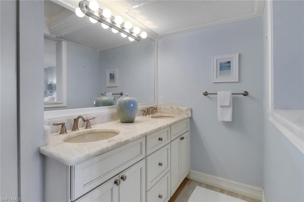 5 Bluebill Ave 803, Naples, FL 34108-26