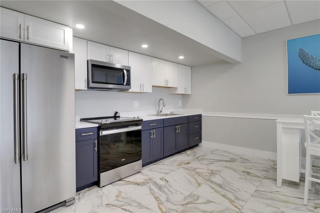5 Bluebill Ave 803, Naples, FL 34108-37