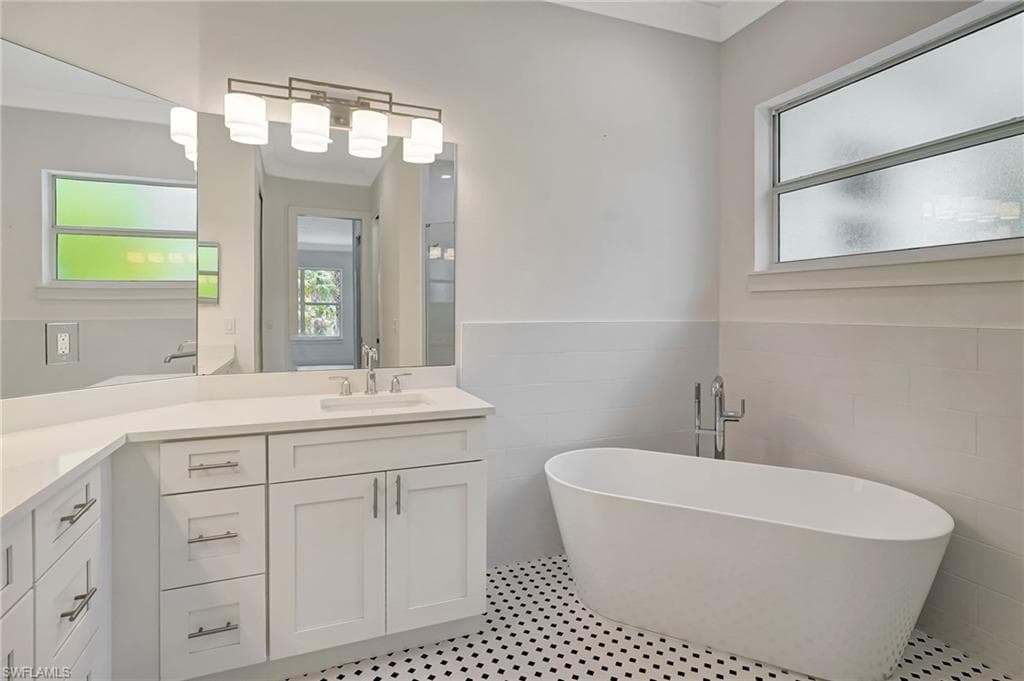 3390 12th Ave SE, Naples, FL 34117-28