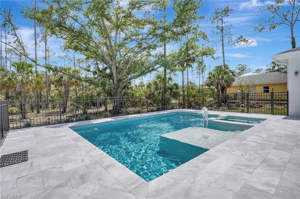 3390 12th Ave SE, Naples, FL 34117-39