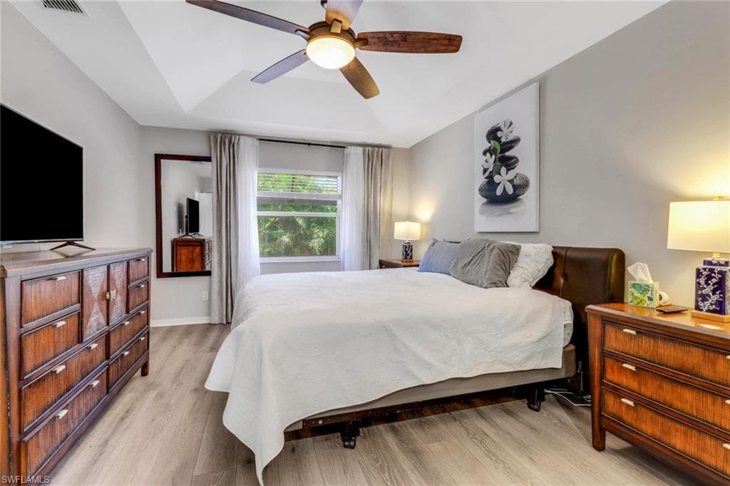 120 Heritage Way, Naples, FL 34110-14
