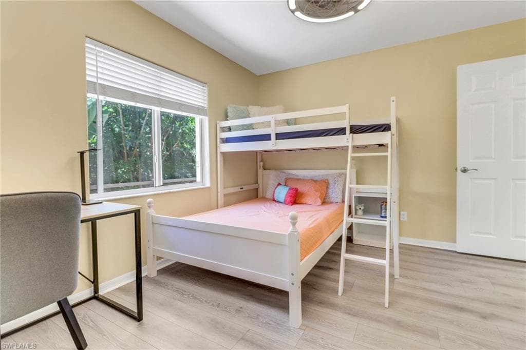 120 Heritage Way, Naples, FL 34110-19