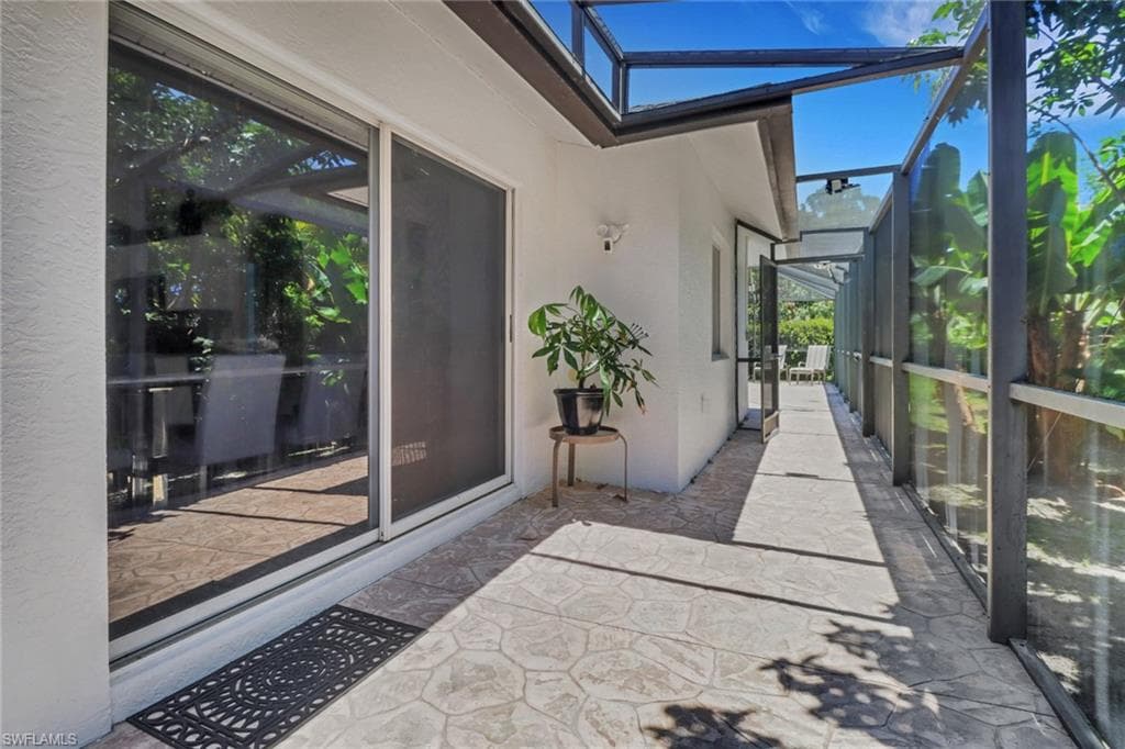 120 Heritage Way, Naples, FL 34110-28