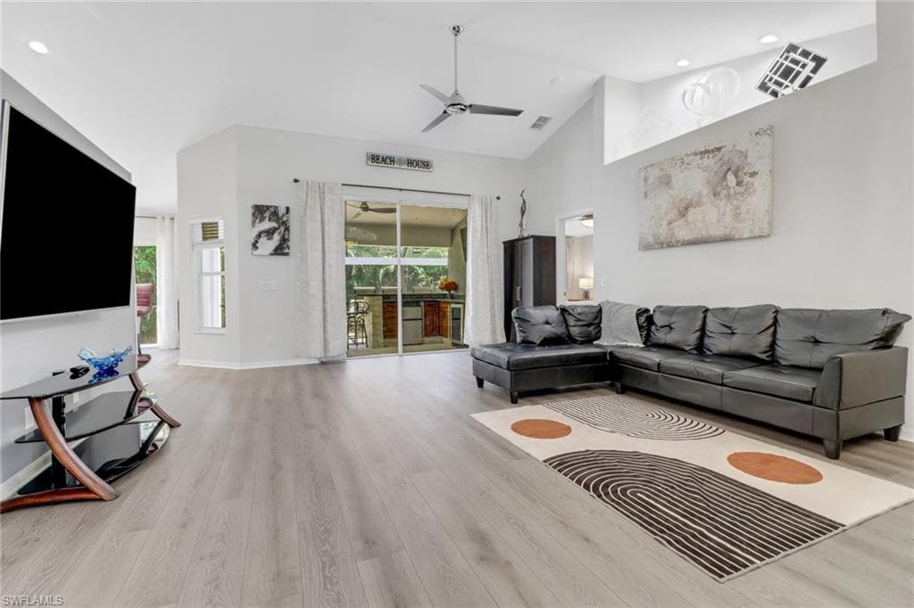 120 Heritage Way, Naples, FL 34110-6