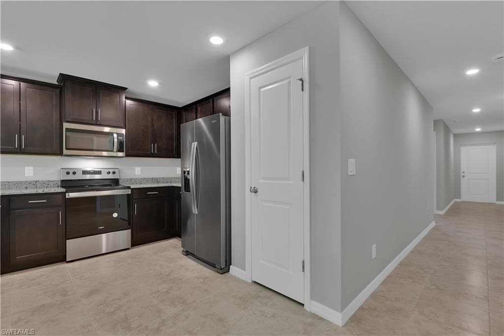 23206 Fitzpatrick Ave, Port Charlotte, FL 33980-7