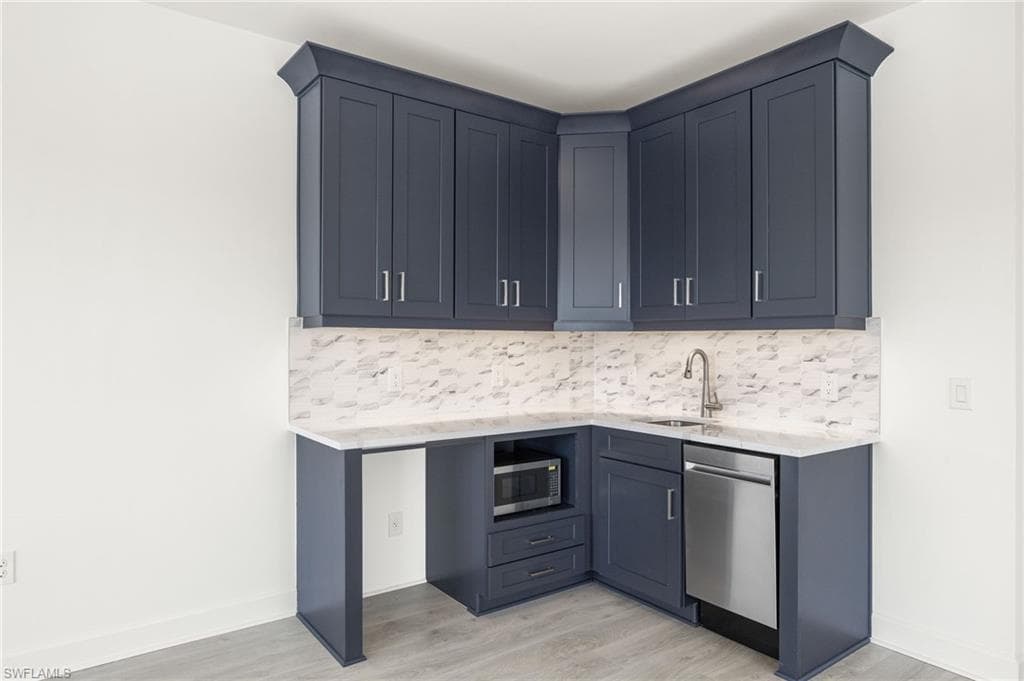 15322 Turin Dr, Naples, FL 34114-14