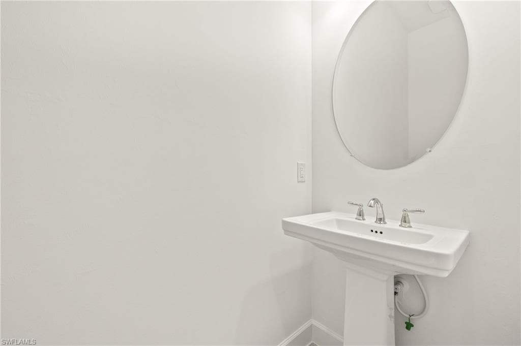 15322 Turin Dr, Naples, FL 34114-40