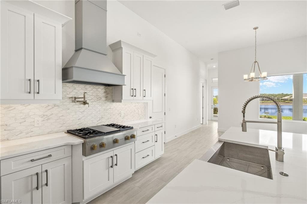 15322 Turin Dr, Naples, FL 34114-6