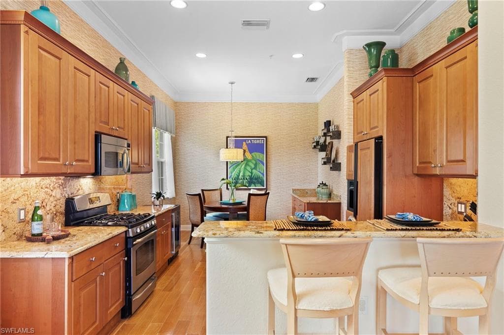 3031 Marengo Ct 204, Naples, FL 34114-16