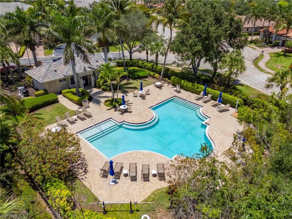 3031 Marengo Ct 204, Naples, FL 34114-43