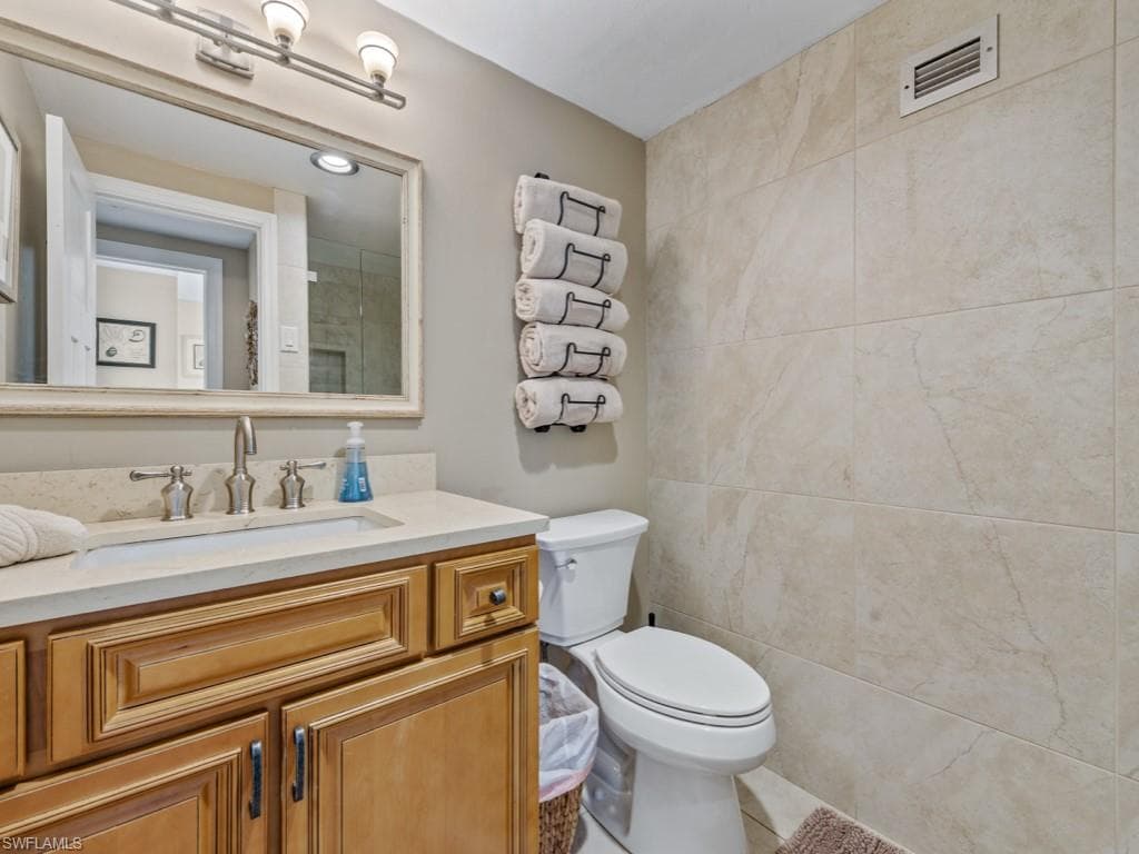 140 Seaview Ct 206n, Marco Island, FL 34145-14