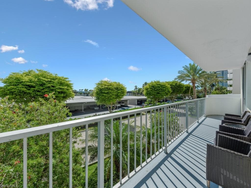 140 Seaview Ct 206n, Marco Island, FL 34145-3