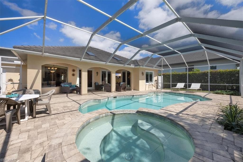 600 Port Side Dr, Naples, FL 34103-31