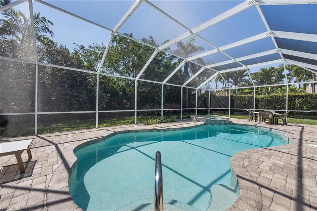 600 Port Side Dr, Naples, FL 34103-32