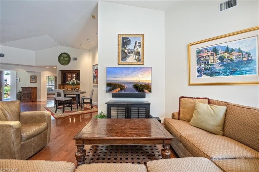 600 Port Side Dr, Naples, FL 34103-3