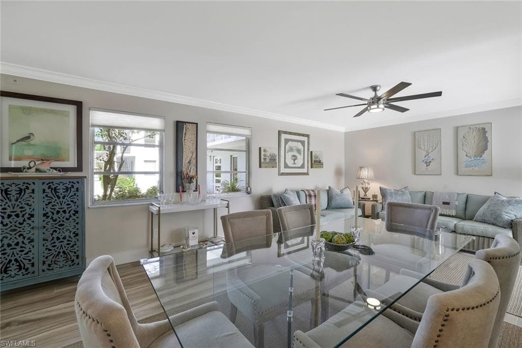 683 12th Ave S 683, Naples, FL 34102-4