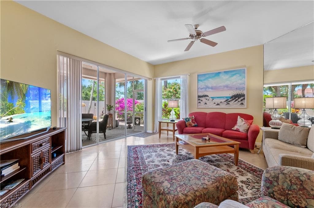 2116 Paget Cir 1, Naples, FL 34112-18