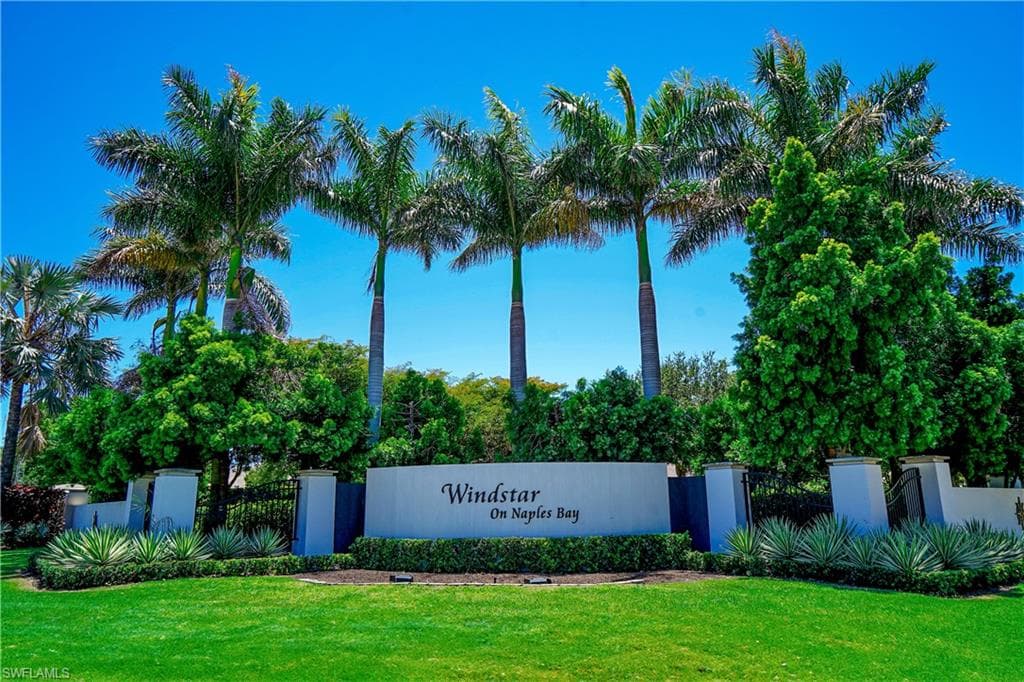 2116 Paget Cir 1, Naples, FL 34112-48