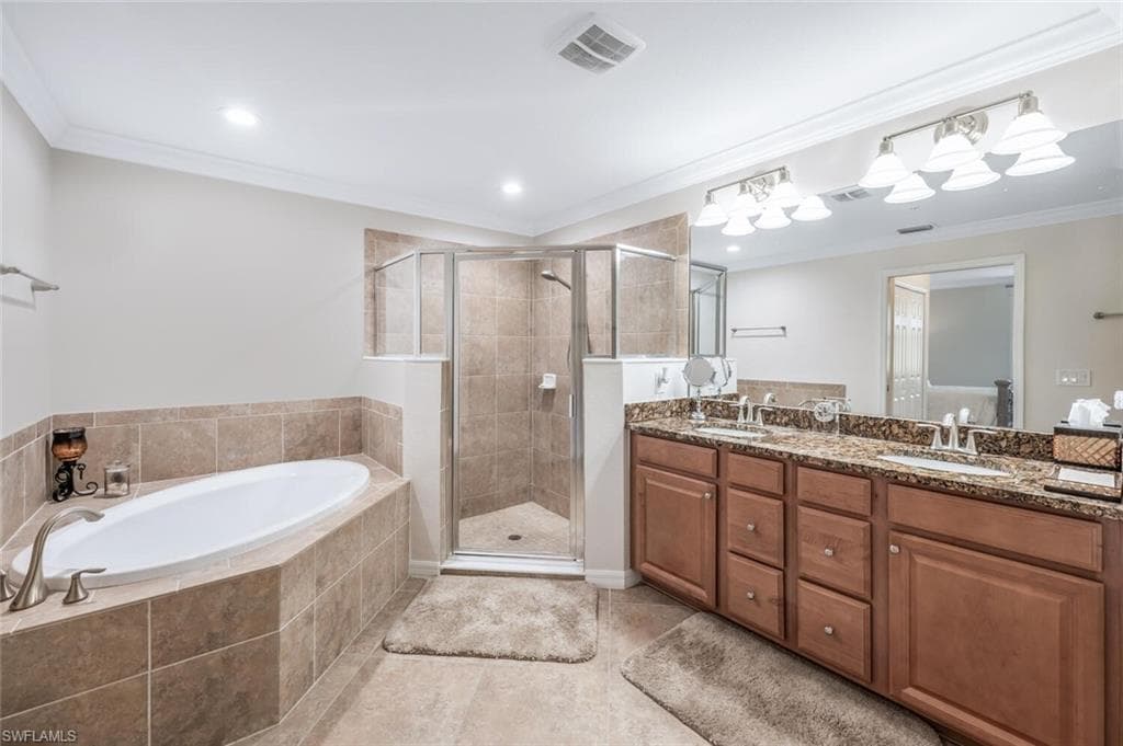 9469 Casoria Ct 101, Naples, FL 34113-22