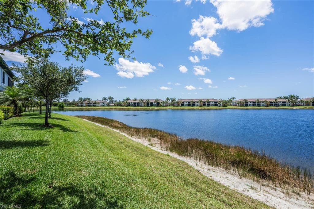 9469 Casoria Ct 101, Naples, FL 34113-33
