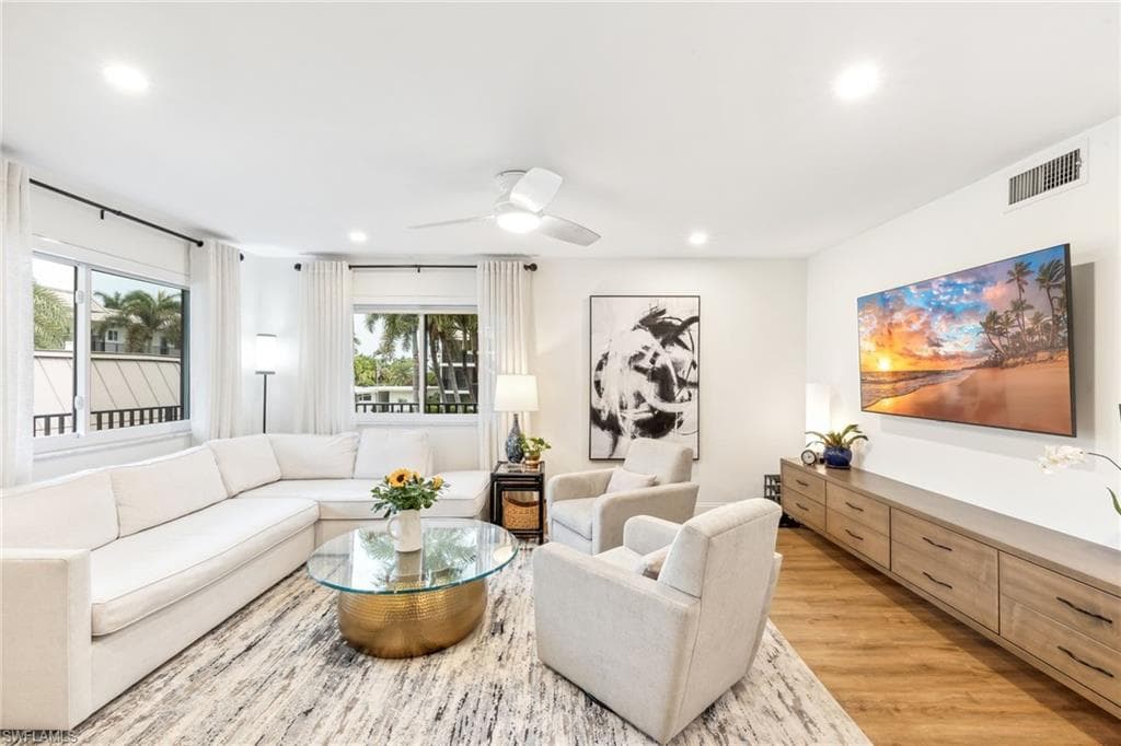 766 Central Ave 209, Naples, FL 34102-4
