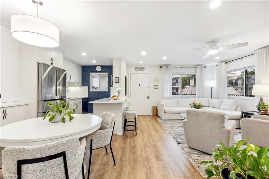 766 Central Ave 209, Naples, FL 34102-7
