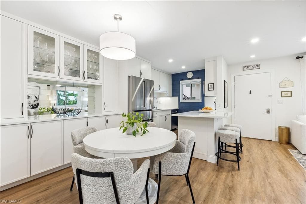 766 Central Ave 209, Naples, FL 34102-8