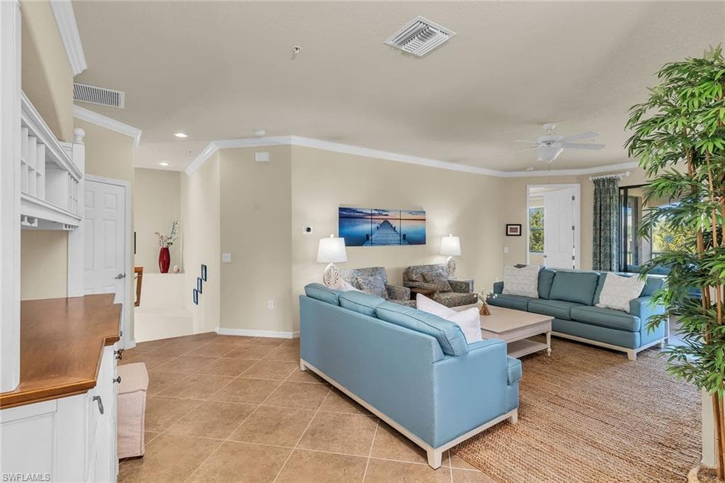 3175 Serena Ln 202, Naples, FL 34114-11